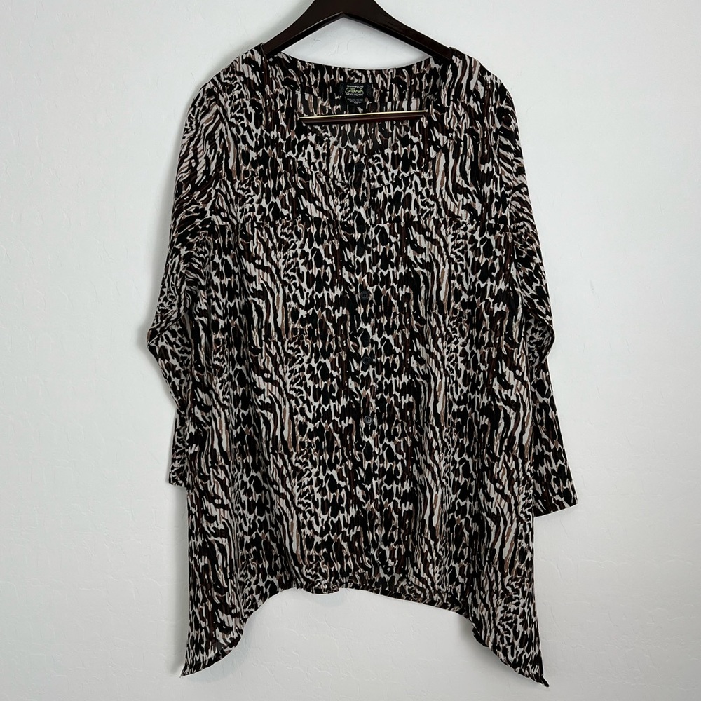 Shannon Ford New York Top Size 1X animal print brown and black color